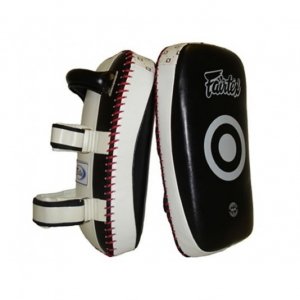 Пады FAIRTEX STANDART CURVED Kick Pads KPLC2 (2 шт.)